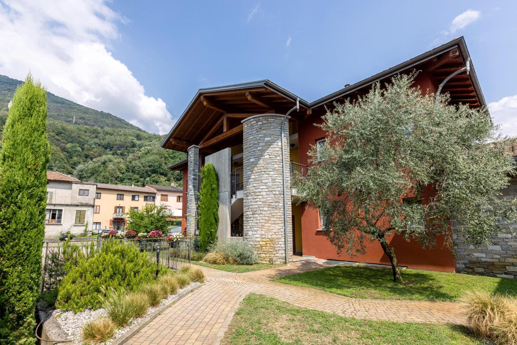 Spluga "Relax & Apartaments" By Alfio Colombo Sorico Exterior foto